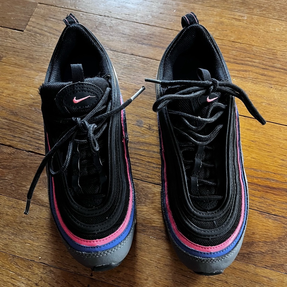 Nike Air Max
US 5Y